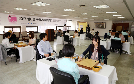 포스코켐텍 다시 선두… 3강 PS행 티켓 확보